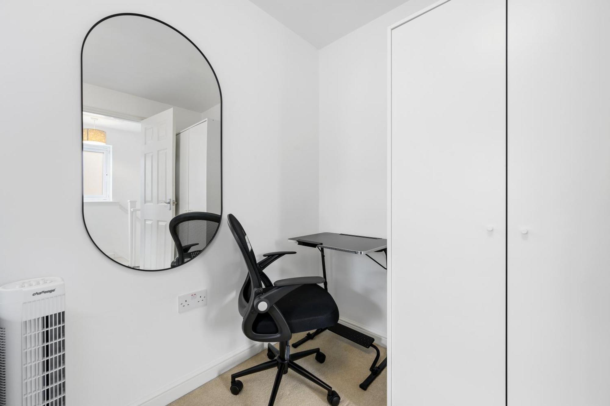 Lovely Manchester House , Quiet Neighborhood, 6Mins To Coop Live Arena, Etihad Stadium & City Centre With Wifi & Free Private Parking Exteriér fotografie