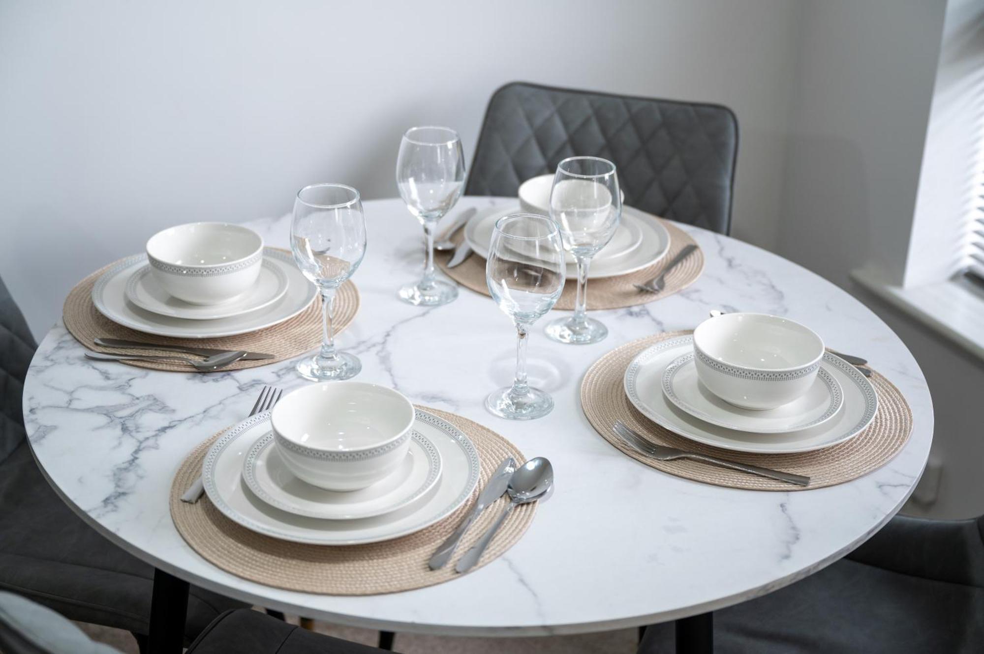 Lovely Manchester House , Quiet Neighborhood, 6Mins To Coop Live Arena, Etihad Stadium & City Centre With Wifi & Free Private Parking Exteriér fotografie