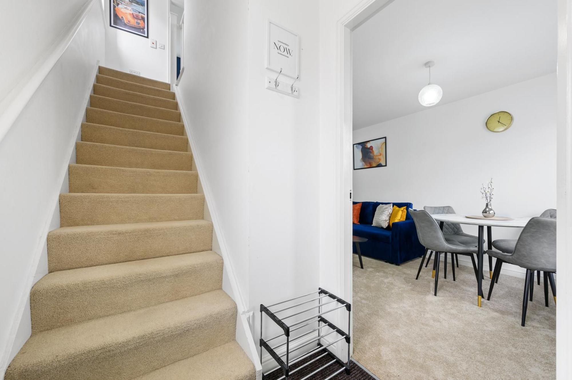 Lovely Manchester House , Quiet Neighborhood, 6Mins To Coop Live Arena, Etihad Stadium & City Centre With Wifi & Free Private Parking Exteriér fotografie